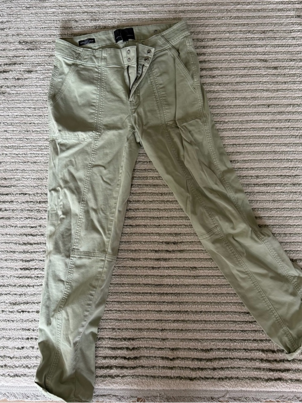 White House Black Market Pret-a-Pedi Pants